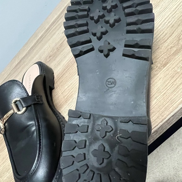 Sincerly Jules Black Mules with Chunky Sole and Gold Hardware - Picture 3 of 7